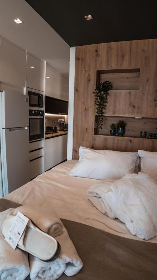 Cosea Living: Seaside Deluxe Suite In Harbour 107B Paphos Eksteriør bilde
