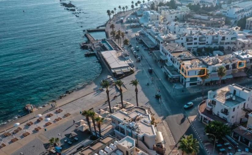 Cosea Living: Seaside Deluxe Suite In Harbour 107B Paphos Eksteriør bilde
